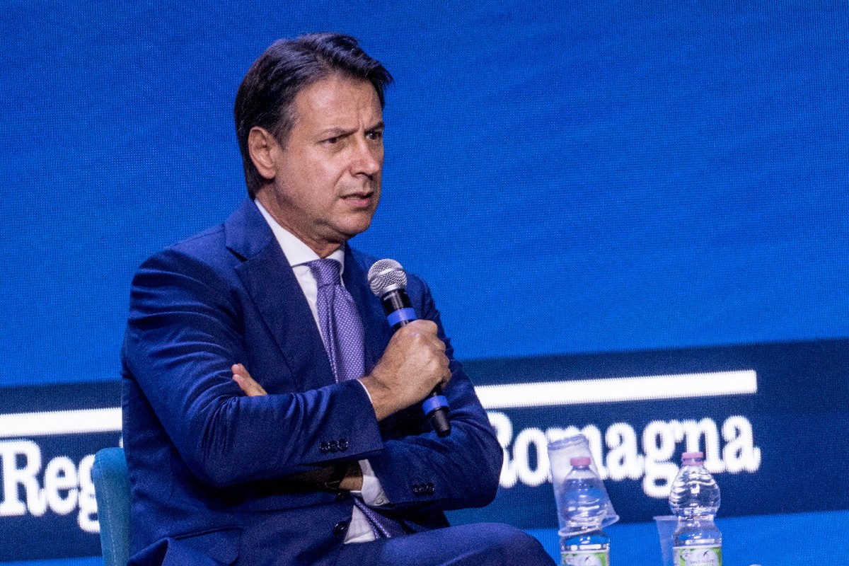 Экс-премьер Италии назвал позицию правительства по Украине лицемерной