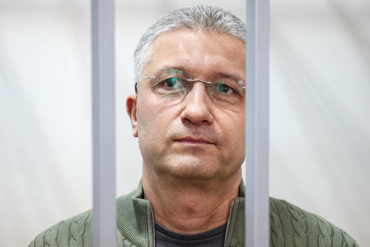Суд продлил арест экс-замминистра обороны Иванову
