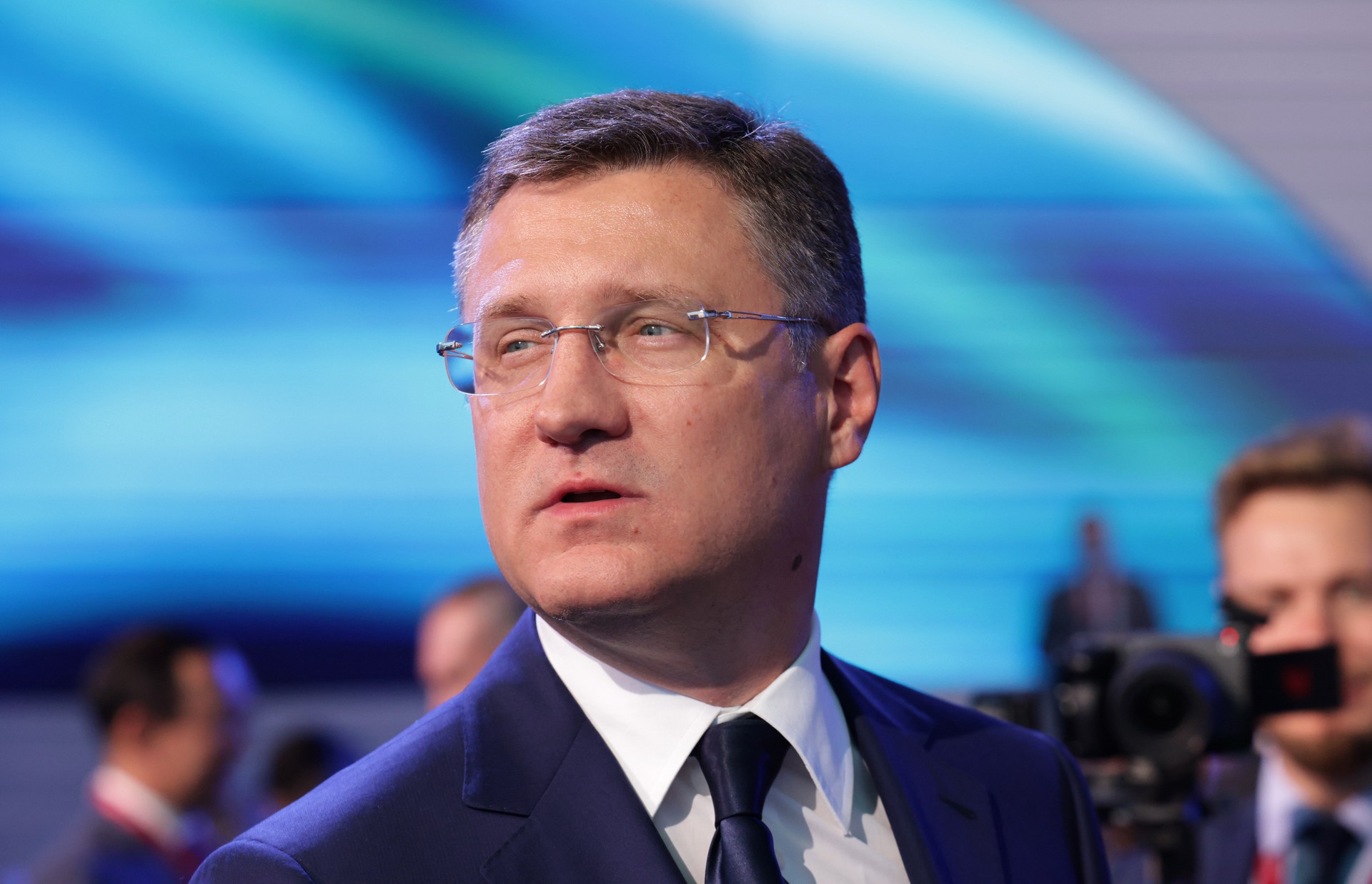 Новак поставил точку в слухах о ситуации с топливом в России