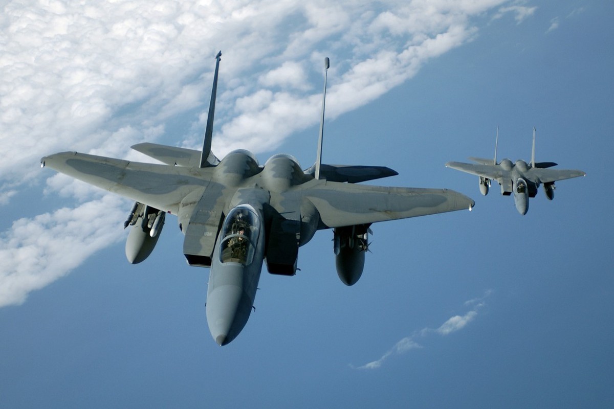 США отправили на Ближний Восток истребители F-15E