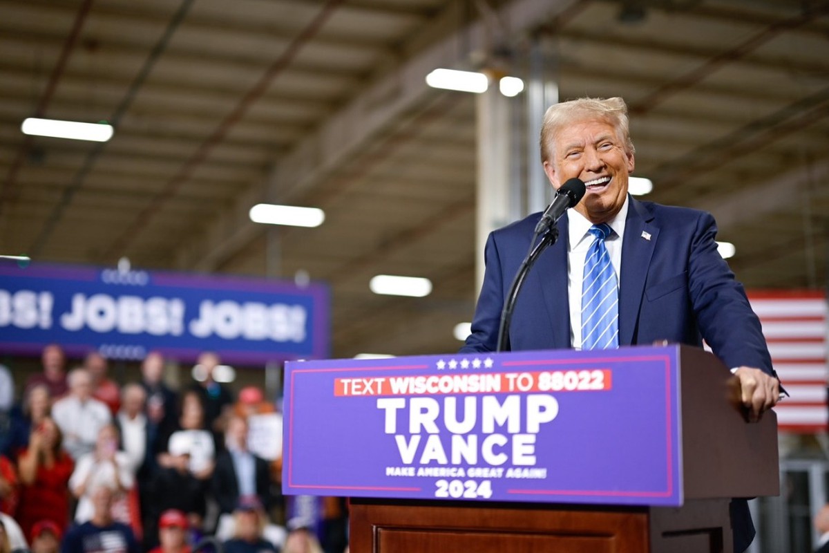 Трамп заявил, что Байден ненавидит Харрис больше, чем его