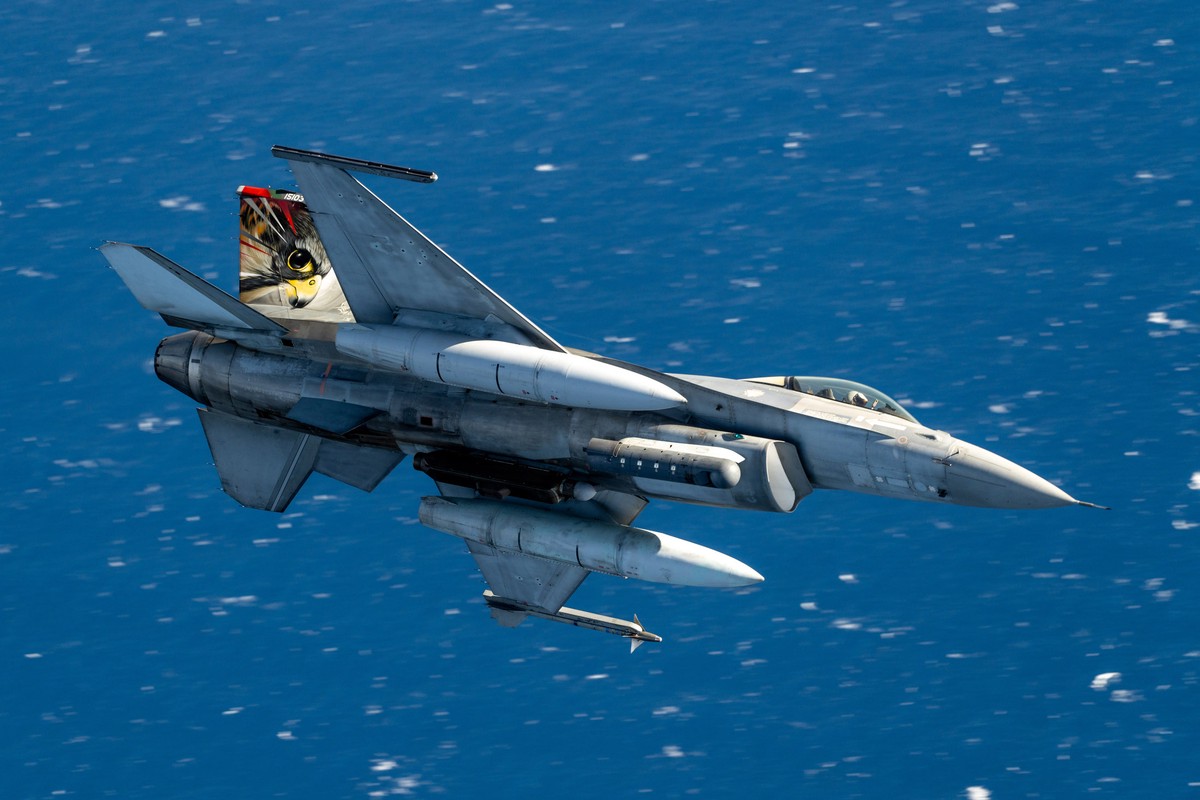 Бельгия не сможет поставить Украине обещанные истребители F-16