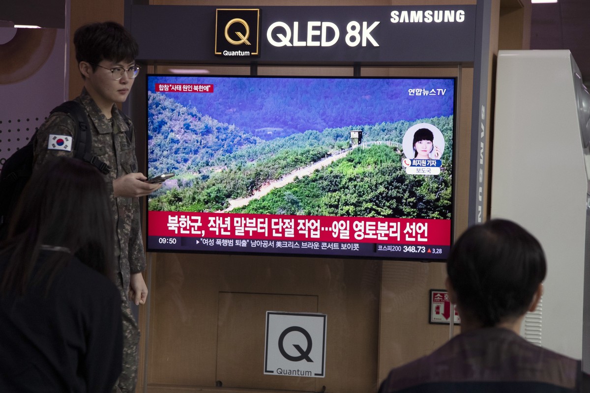 Reuters: Северная Корея может взорвать приграничные дороги с Южной Кореей