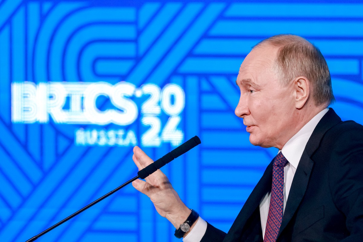 Путин: БРИКС занимает треть суши планеты