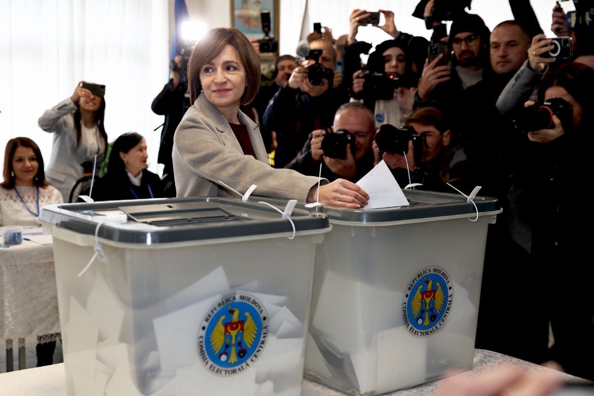Санду указала на фальсификацию с помощью «карусели» на выборах