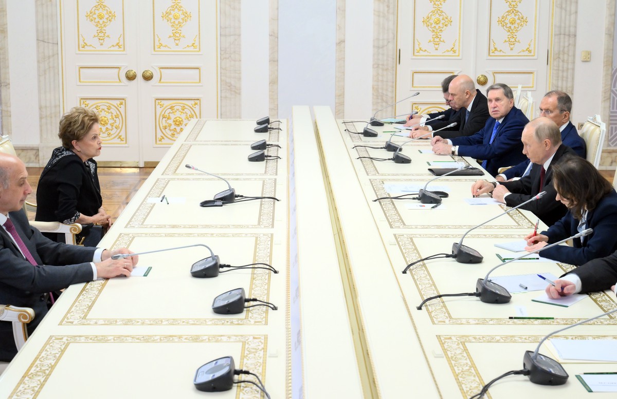 Путин: Увеличение расчёта в нацвалютах повысит финансовую независимость стран БРИКС