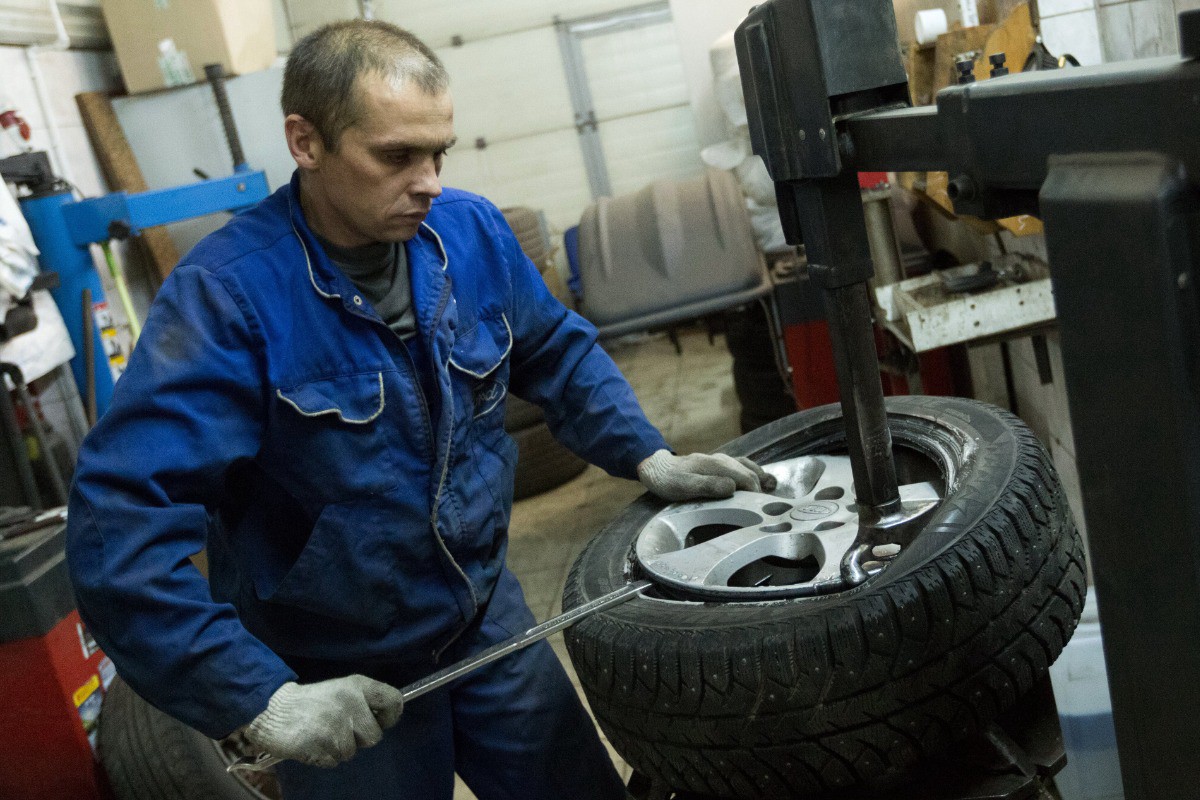 В Национальном союзе автомобилистов назвали неизбежностью рост цен на шиномонтаж