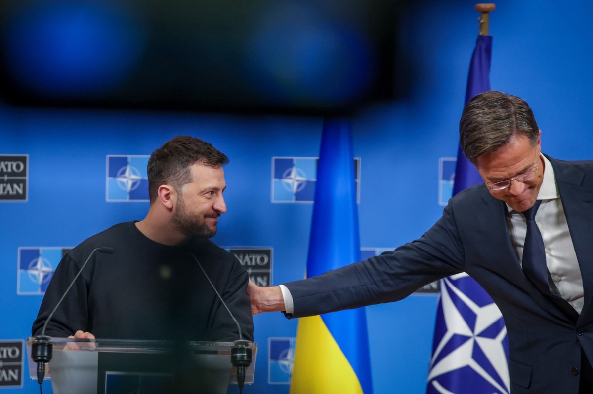 Зеленский раскрыл, почему боится просить Запад отправить войска на Украину