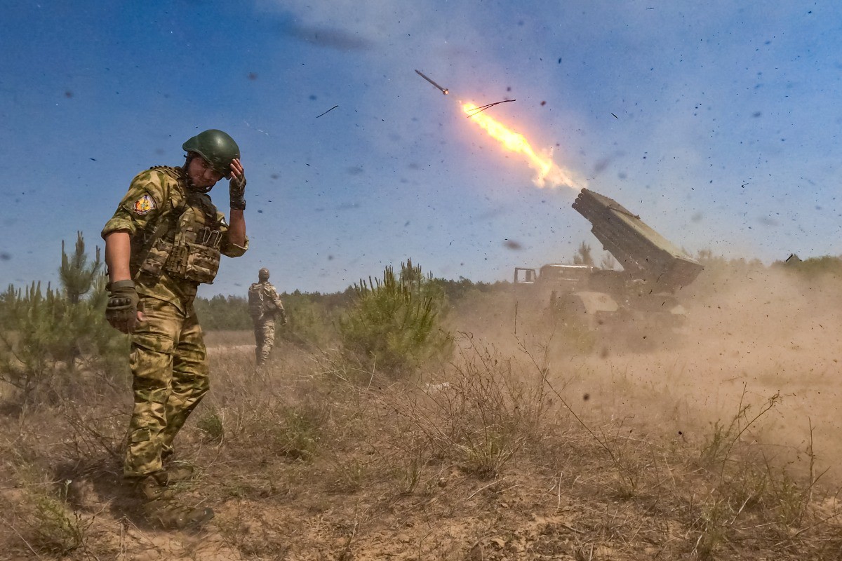Минобороны: ВС России поразили 16 украинских бригад в Курской области