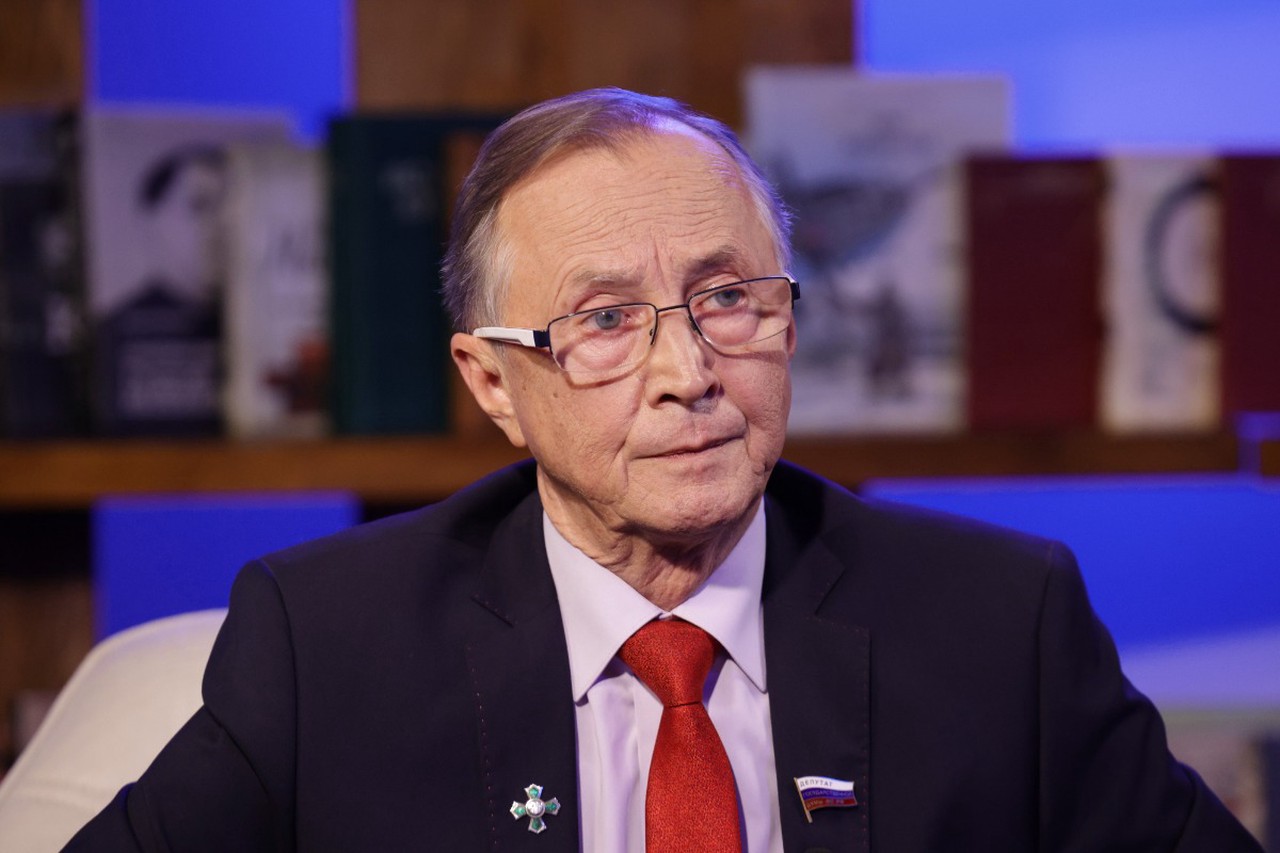 Николай Бурляев призвал включить в общественные советы по культуре учителей, медиков, силовиков и священников