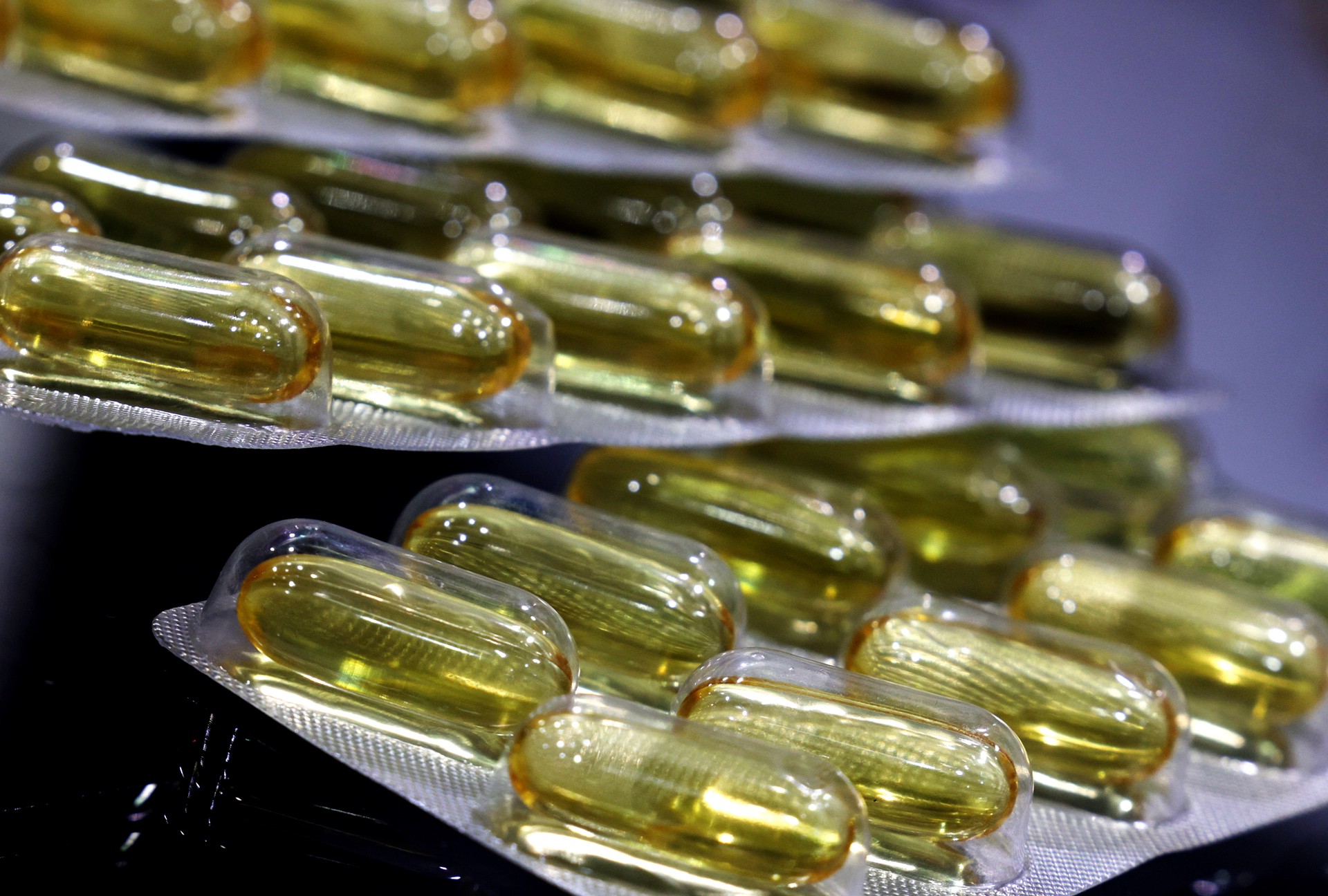 Кому в 2026 году будут выдавать лекарства бесплатно