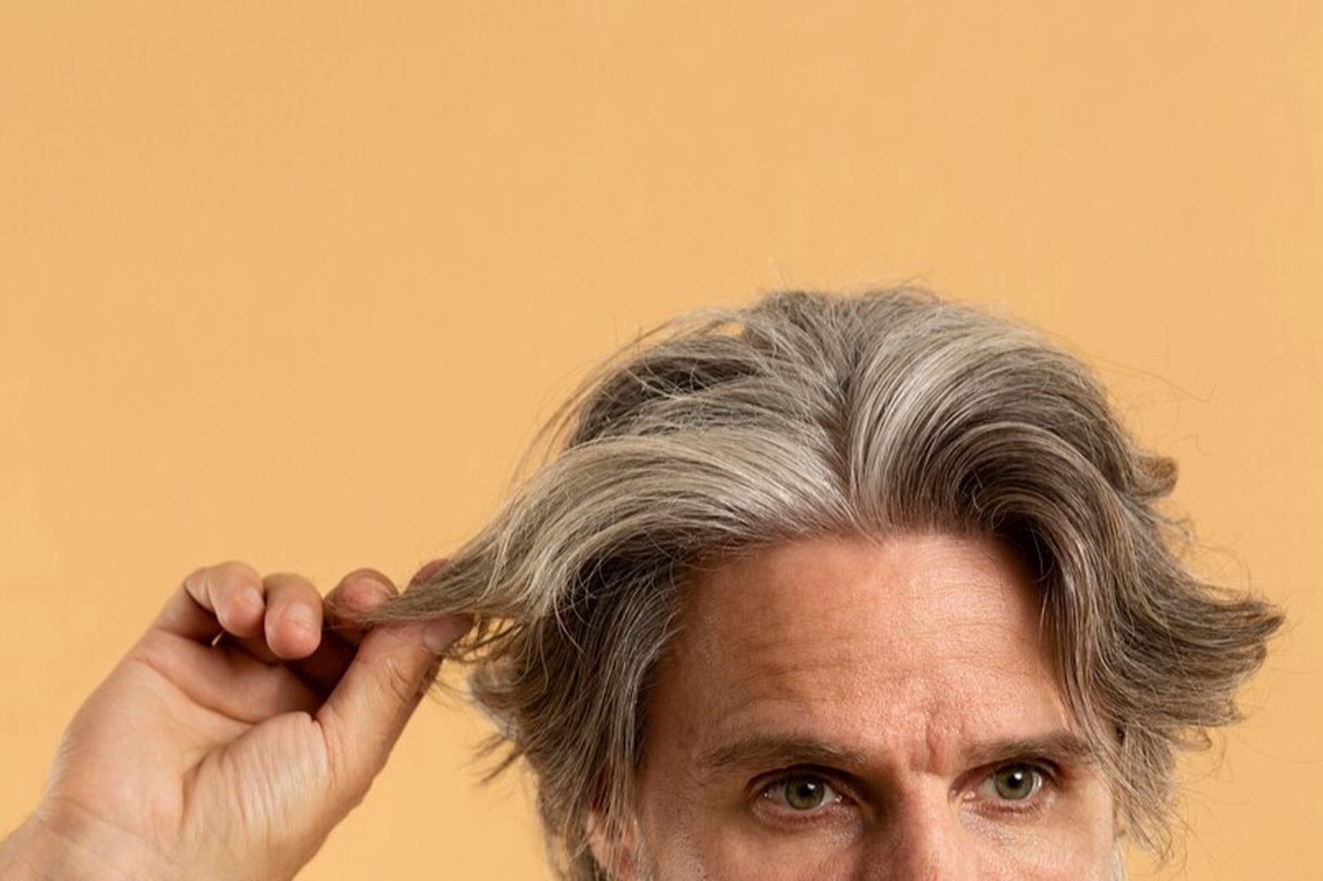 Названа истинная причина седины