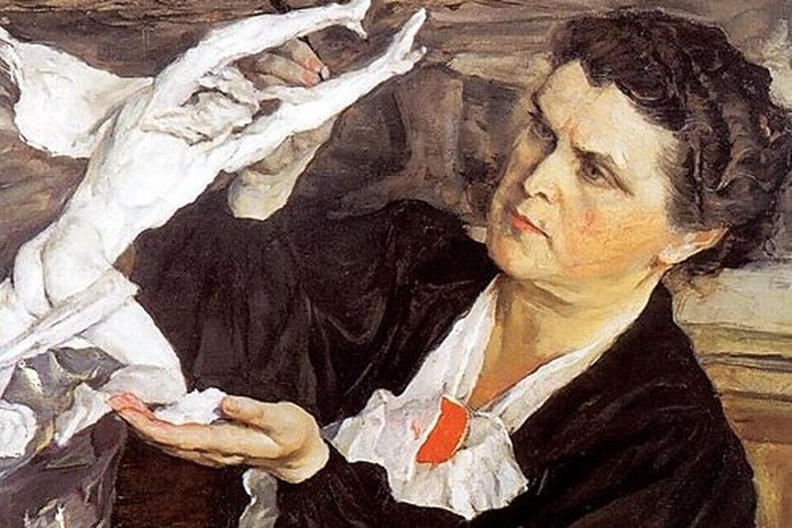 Известный модельер Вера Мухина в 1925-м привезла Гран-при с выставки в Париже. За что она его получила?