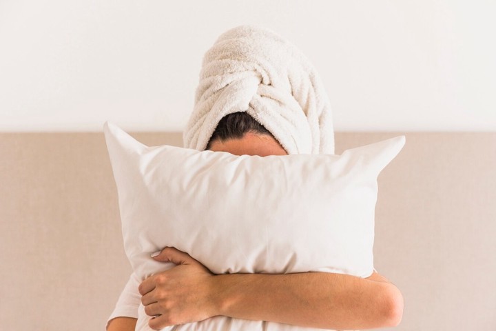 Из каких материалов НЕ делали подушки? 