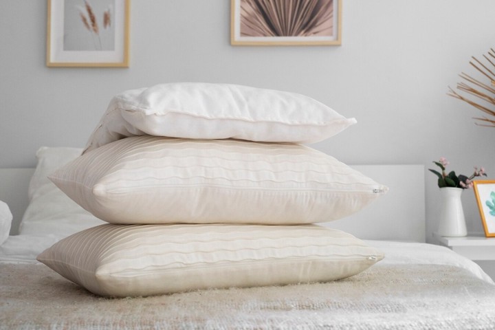 Греки первыми начали использовать мягкие подушки. Что служило наполнителем для них?