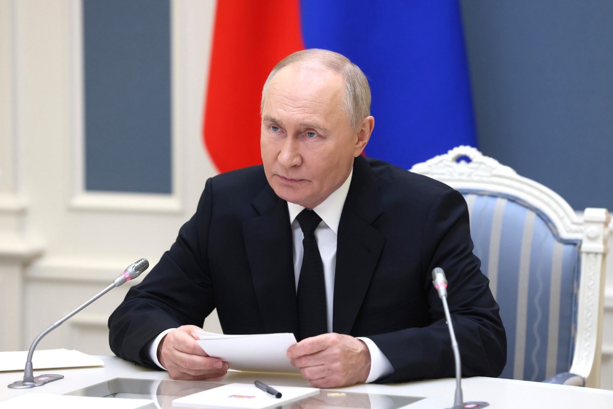 Путин рассказал, что ни мать, ни отец в его семье никогда не ругались матом