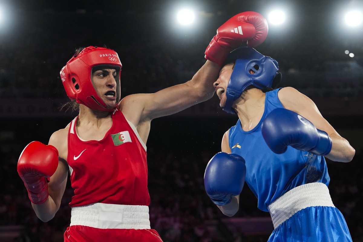 Иман Хелиф пригласили на чемпионат России по боксу среди женщин