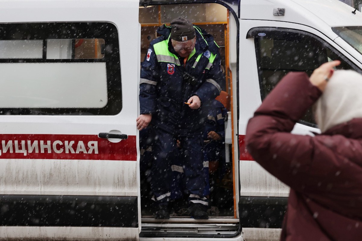 СМИ: Число пострадавших при взрыве газа в жилом доме в Москве возросло до семи