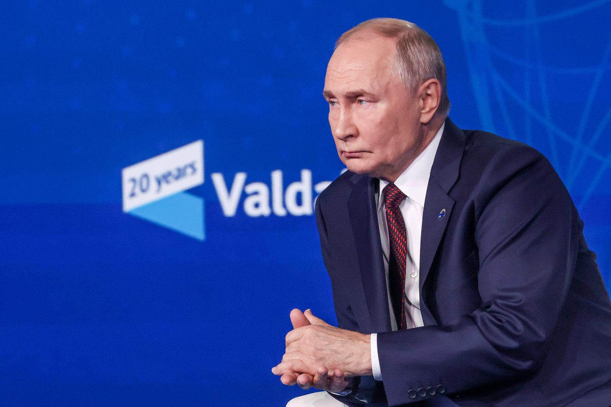 Путин сообщил, что Россия не воспринимает Запад как врага