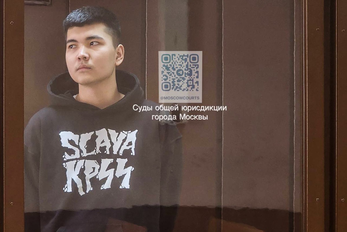 Рэпер из Киргизии, который хотел напасть на беременную русскую женщину, был признан террористом и экстремистом