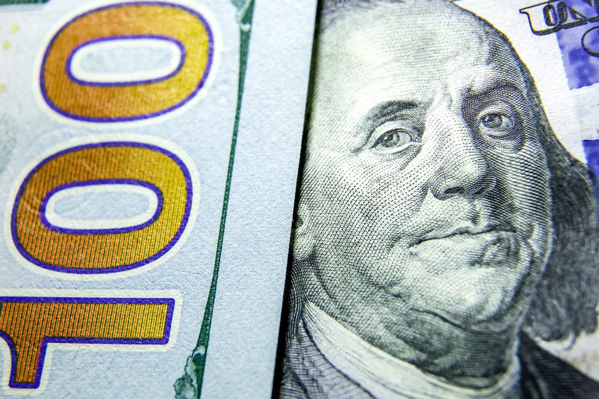 На Украине потребовали от Германии выделять Киеву по €20 млрд в год