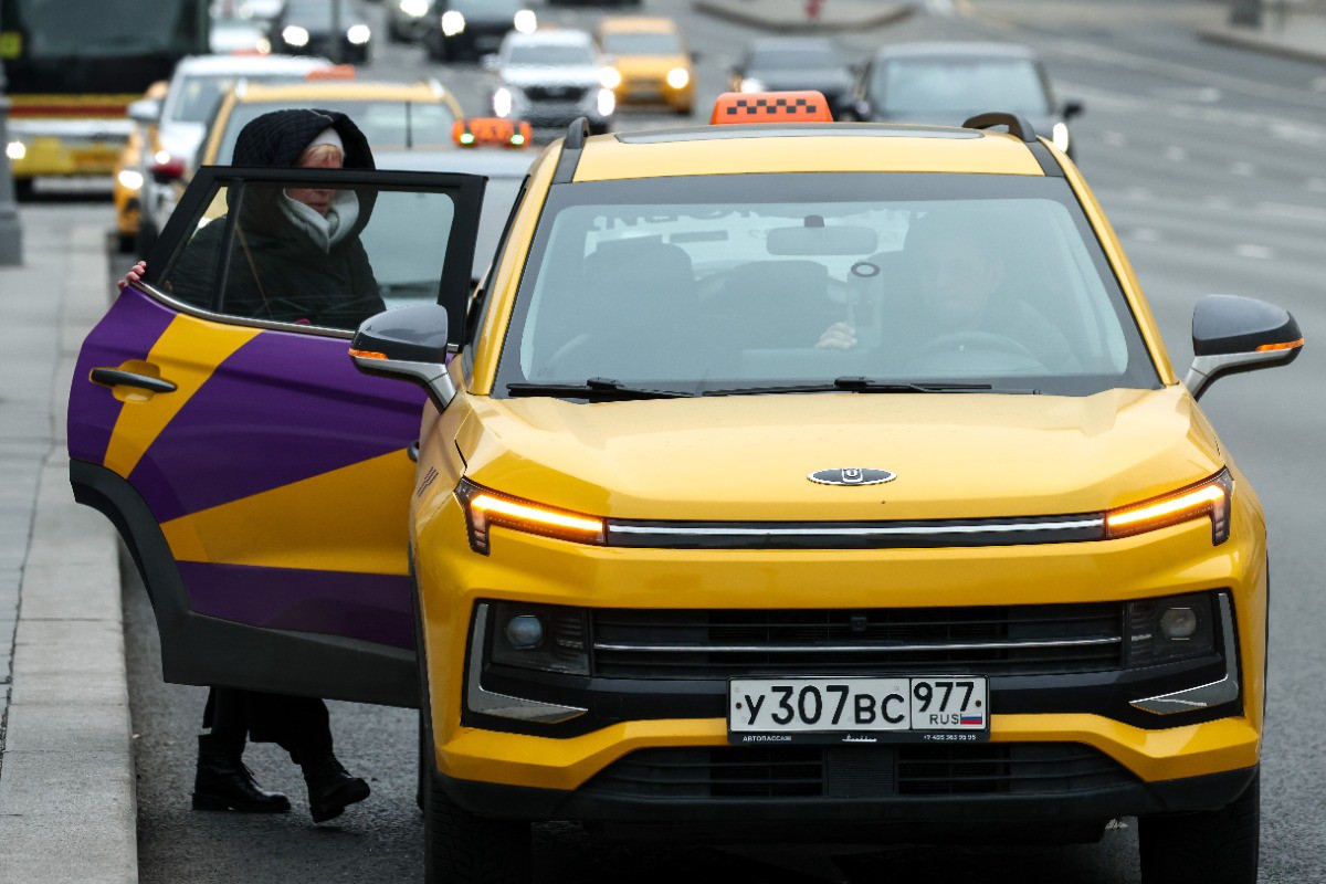 В Госдуме предложили сделать поездки на такси для пенсионеров бесплатными