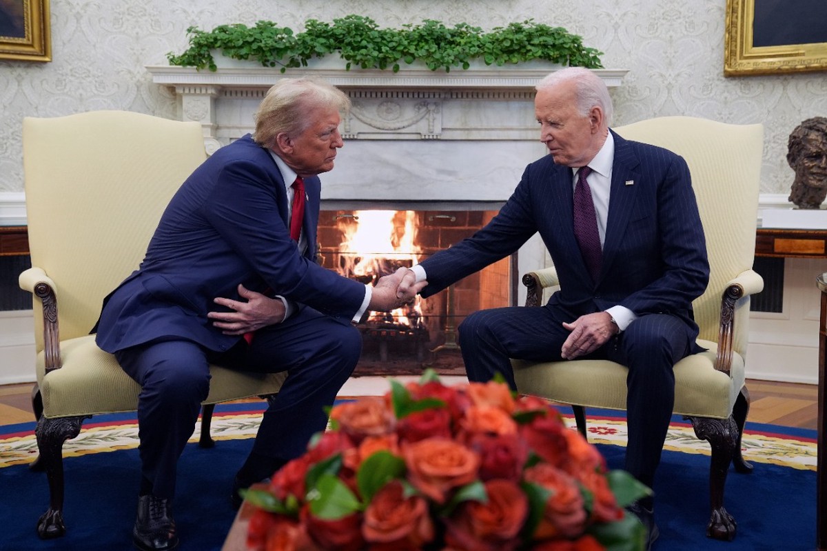 Стало известно, как прошла встреча Трампа и Байдена в Овальном кабинете