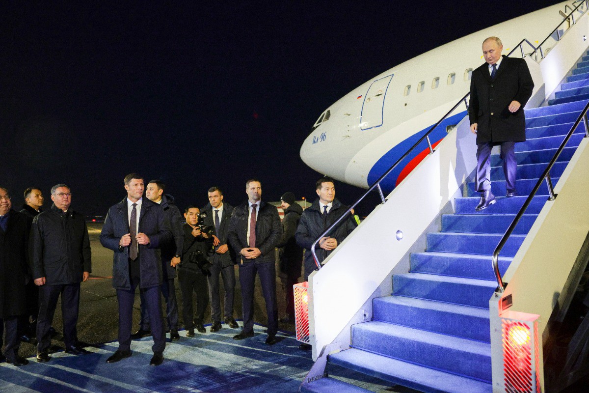 Путин прибыл в Казахстан