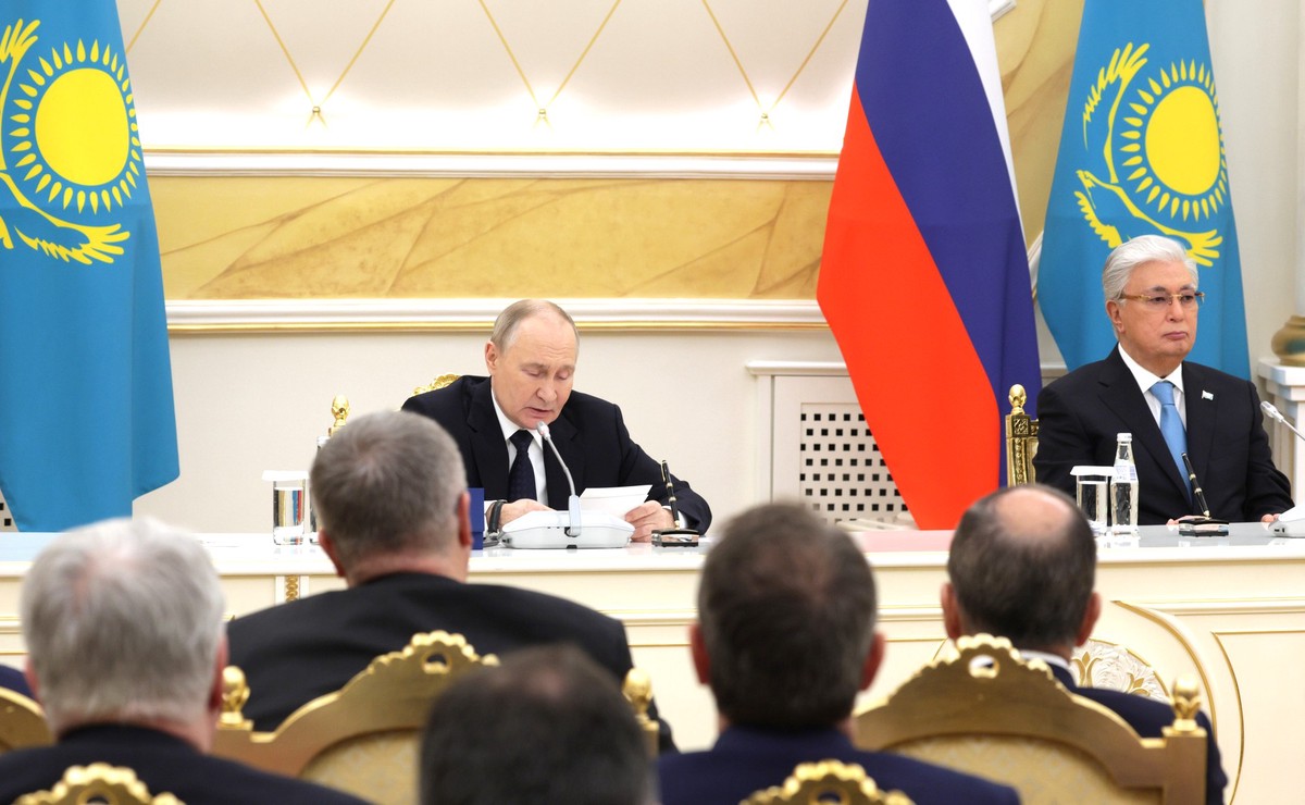 Путин: Мощь массированного удара «Орешником» сопоставима с ядерным оружием 