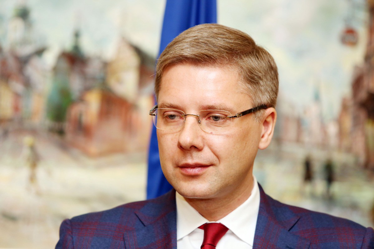 МВД может возбудить уголовное дело против латвийского евродепутата Нила Ушакова, голосовавшего за удары по России