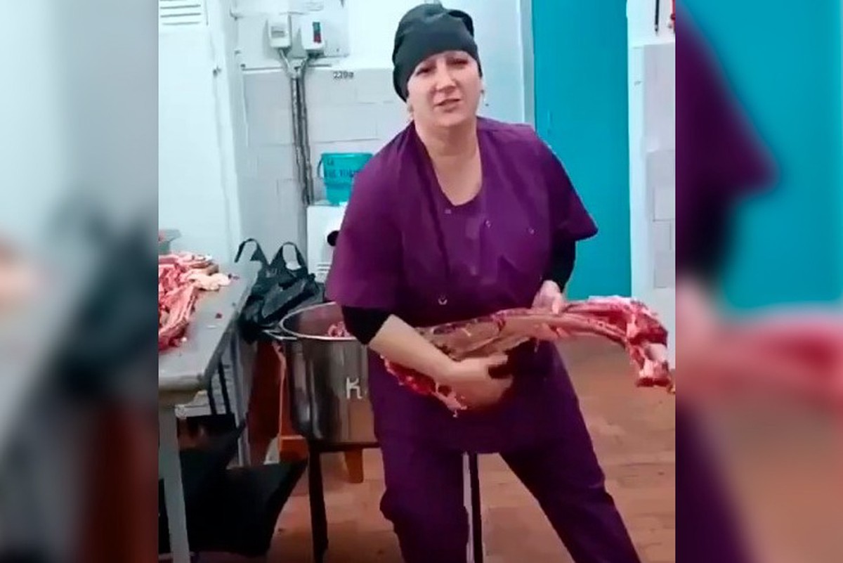 Повар школы в посёлке Шушенское могла лишиться работы после танцев с костями