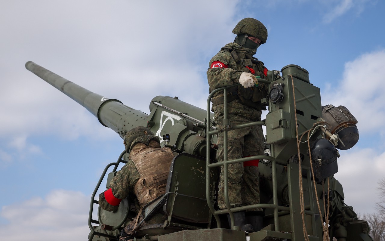 Минобороны: ВС РФ уничтожили опорный пункт ВСУ в Курской области