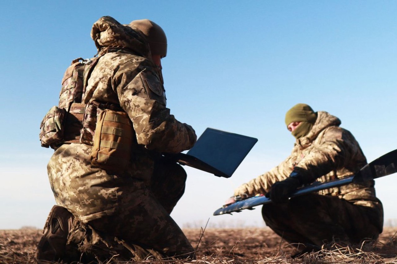 Мощный удар ВСУ, «ядовитое» пламя и массовая эвакуация: что известно о пожаре на НПЗ в Туапсе