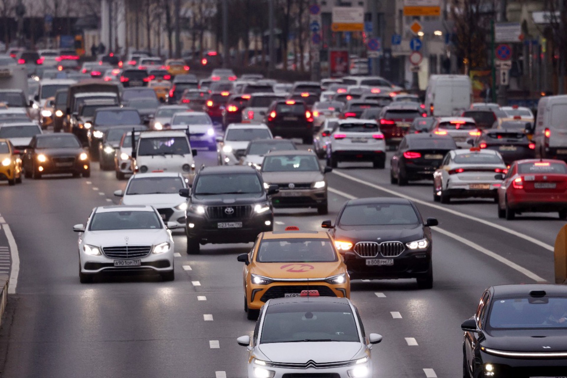 Автоэксперт предупредил об угрозе обмана при покупке машины из-за рубежа