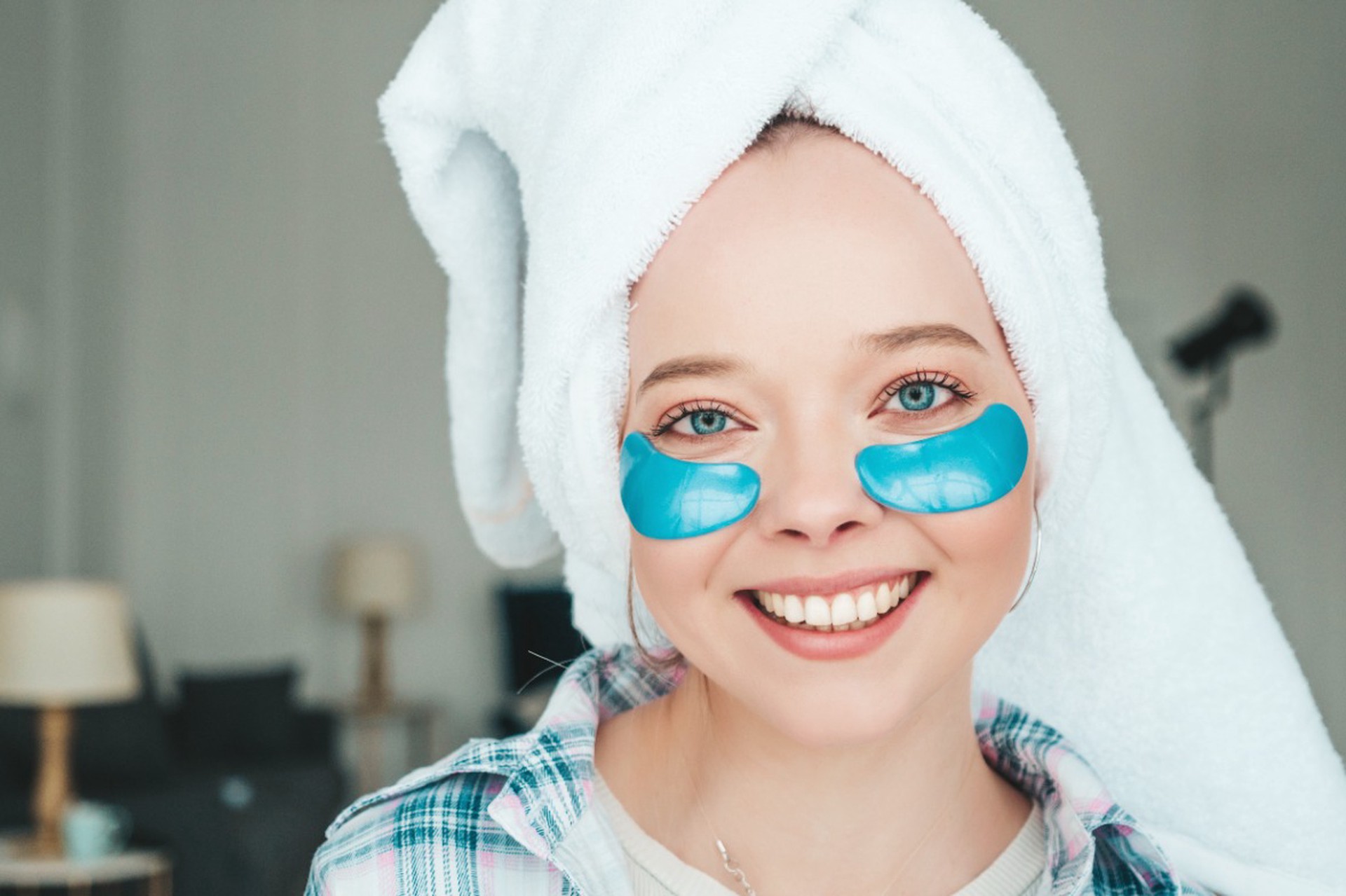 Женщинам дали совет, как принять свою внешность без косметики