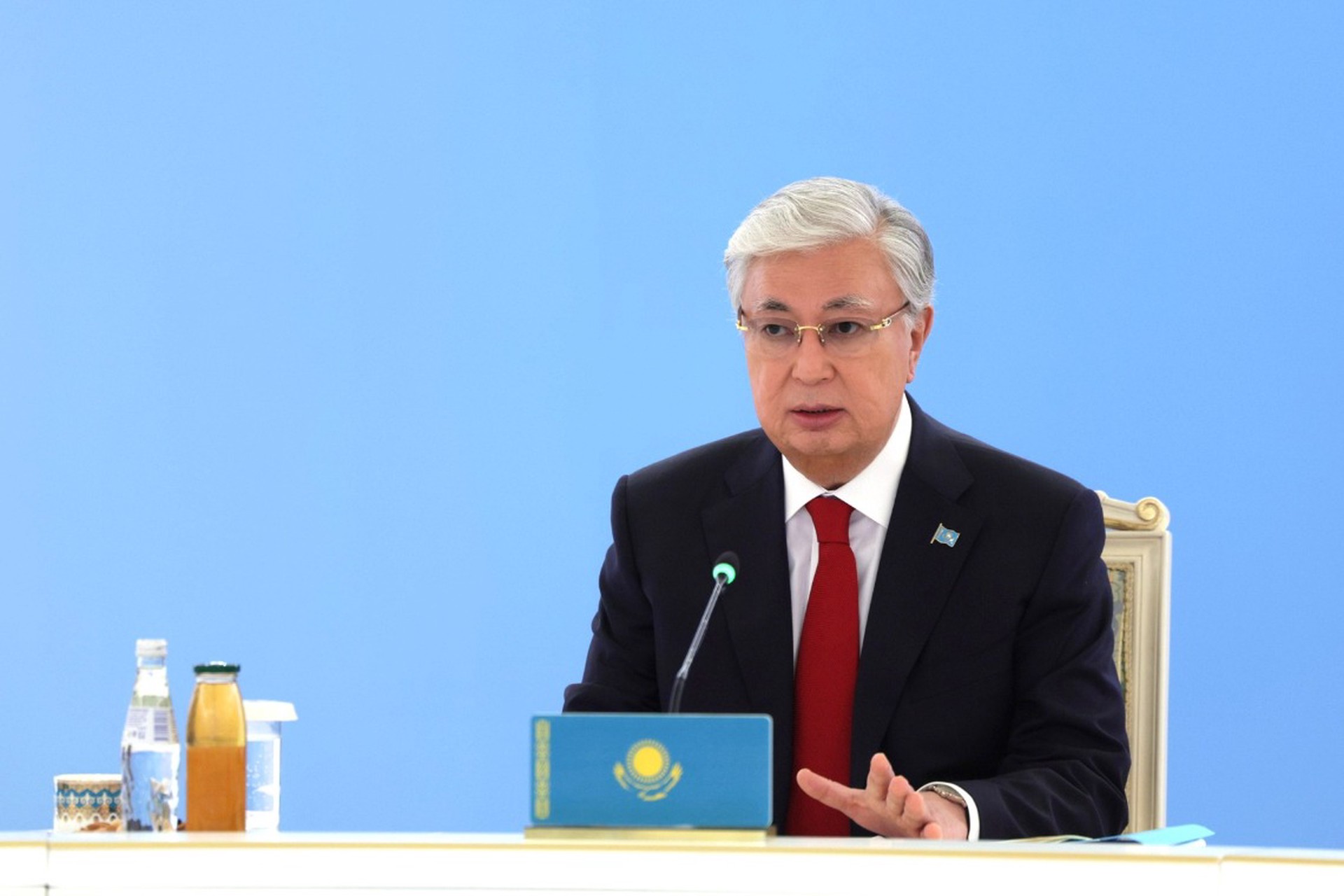 В Госдуме назвали лесть Токаева в адрес Трампа восточным красноречием, за которым надо следить