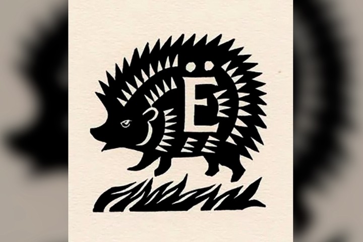 <p class="MsoNormal" style="line-height: 150%;"><span style="font-size: 14.0pt; line-height: 150%; font-family: 'Times New Roman',serif;">Кому мы говорим спасибо за официальное утверждение буквы «ё»?</span></p>