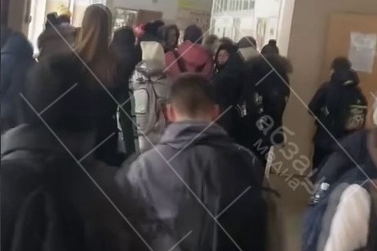 Из гимназии в Новосибирске эвакуировали всех учащихся