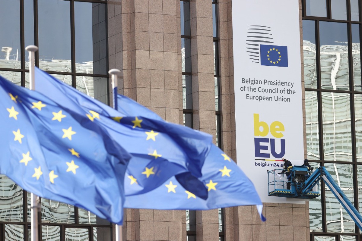 Евросоюз утвердил 15-й пакет санкций против РФ