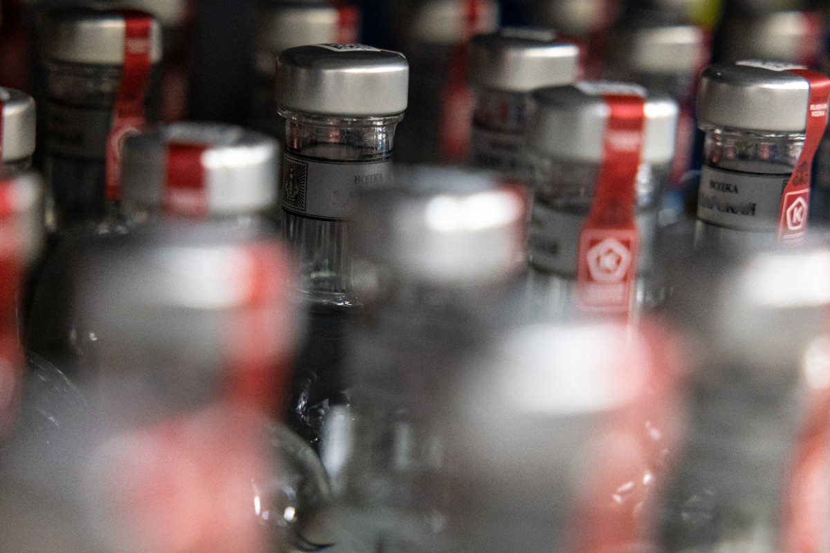 Анонсированную Минцифры онлайн-продажу алкоголя назвали невозможной