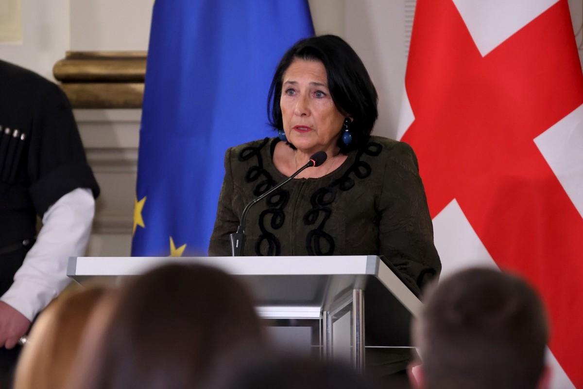 Президент Грузии Зурабишвили пообещала переворот для свержения правящей партии