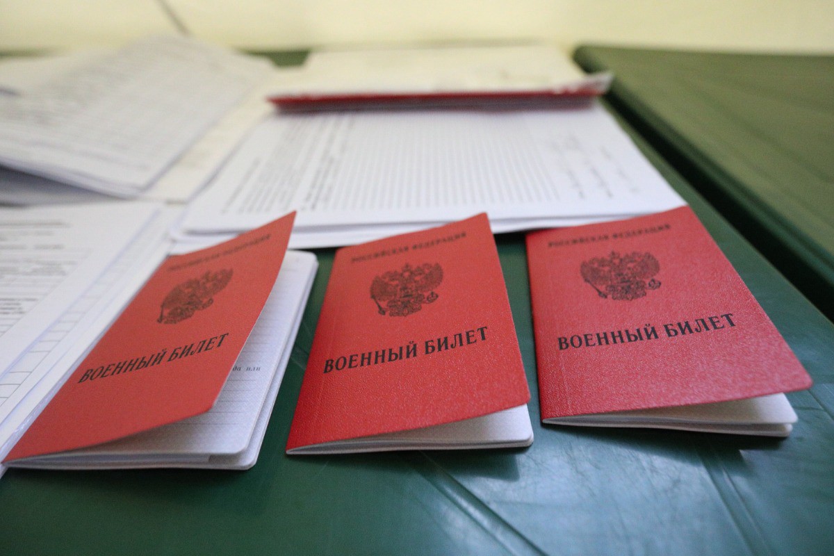 Комитет Госдумы одобрил законопроект о призыве в течение календарного года