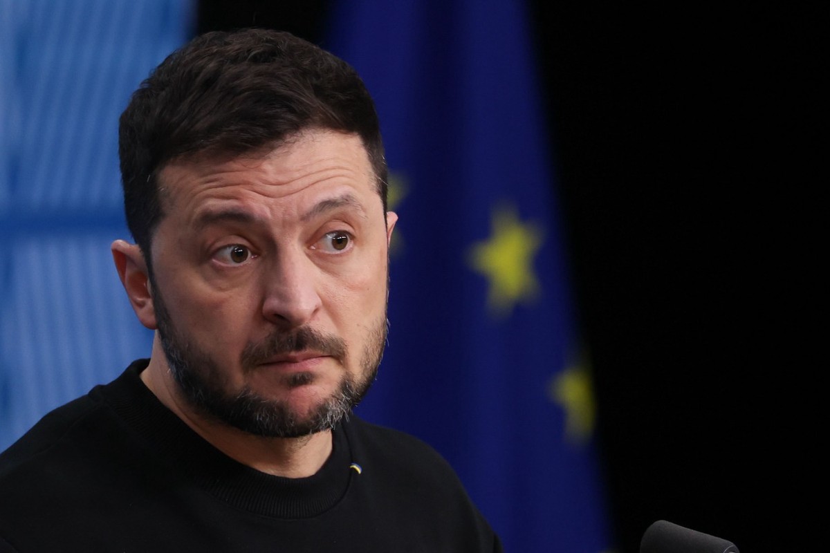 Зеленский устроил истерику из-за визита премьера Словакии Фицо в Москву