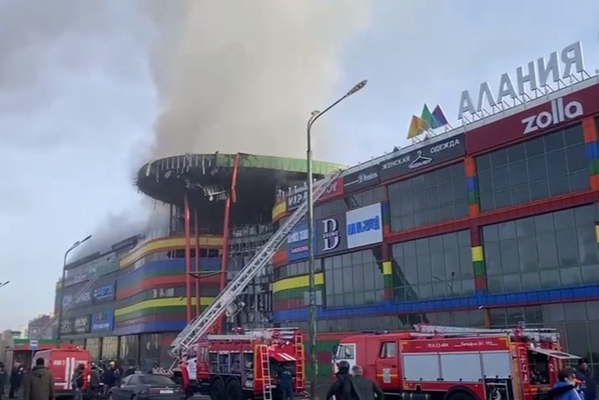 Спасатель назвал возможную причину взрыва в торговом центре во Владикавказе