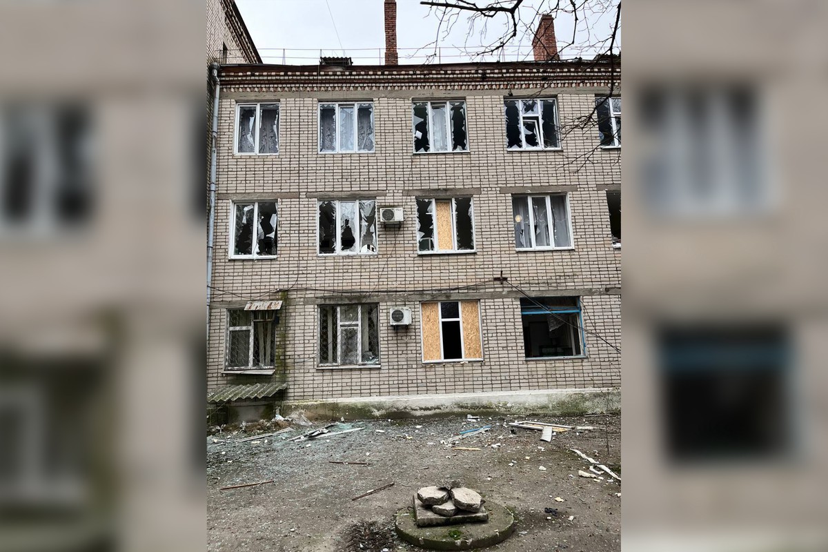 ВСУ атаковали дроном здание больницы в Алёшках Херсонской области, замглавврача погиб
