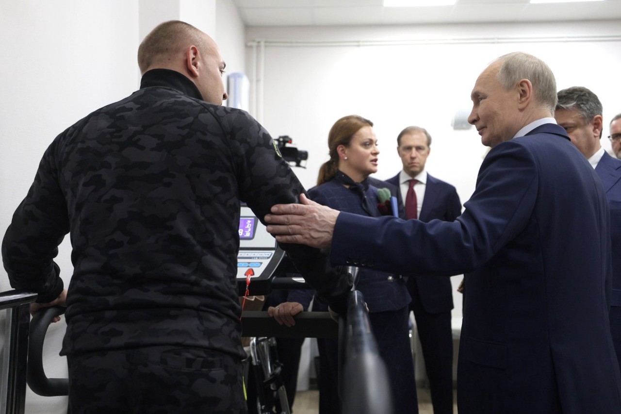 Путин поручил выдавать родным бойцов СВО бесплатные путевки в санаторий