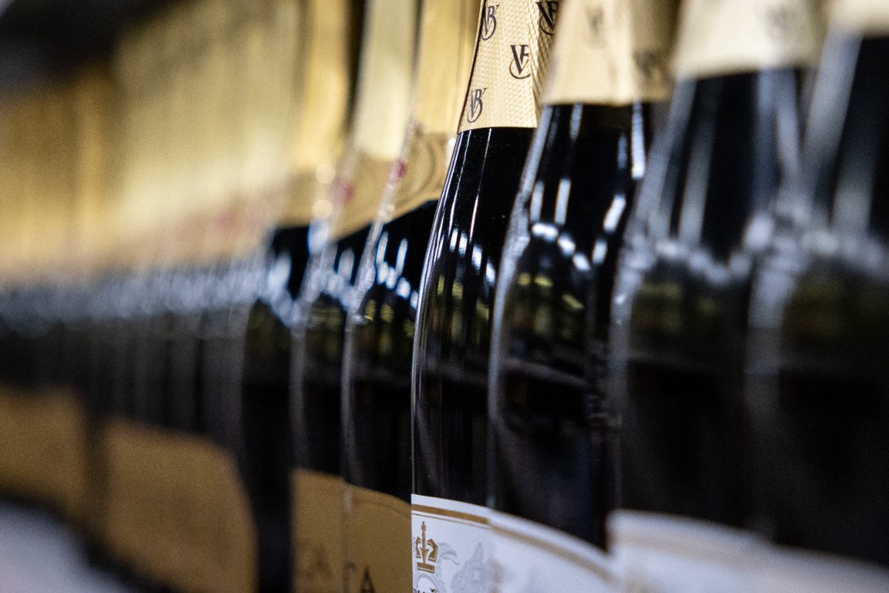 Изъятие долгов, повышение пенсий, блокировка сим-карт: что изменится в жизни россиян с 1 ноября