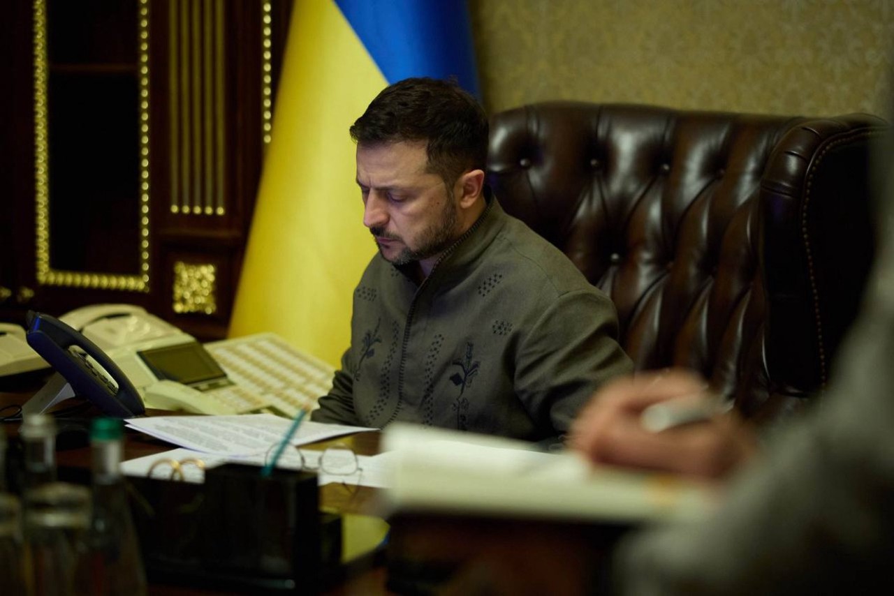 Зеленский заявил о массированных ударах по инфраструктуре Украины