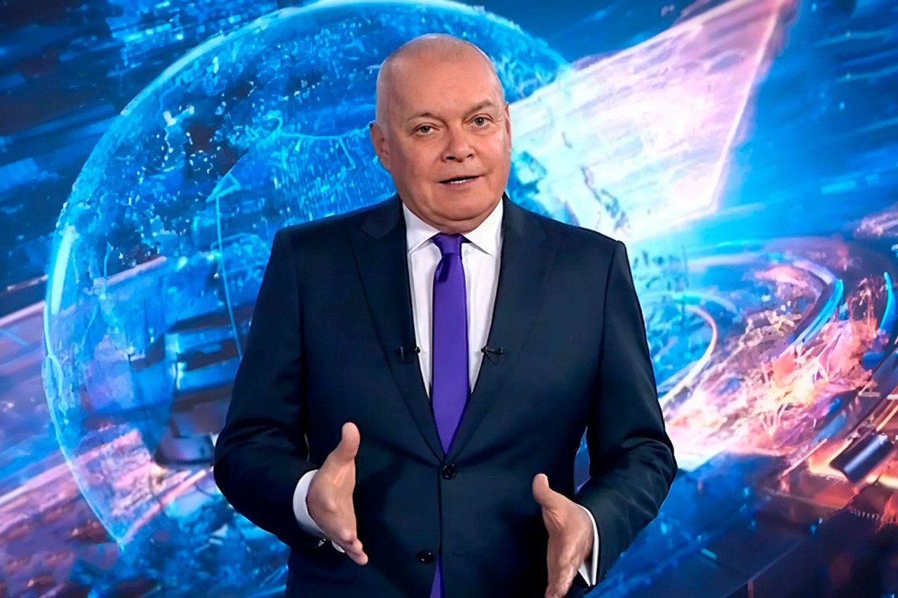 Дмитрий Киселёв заболел пневмонией