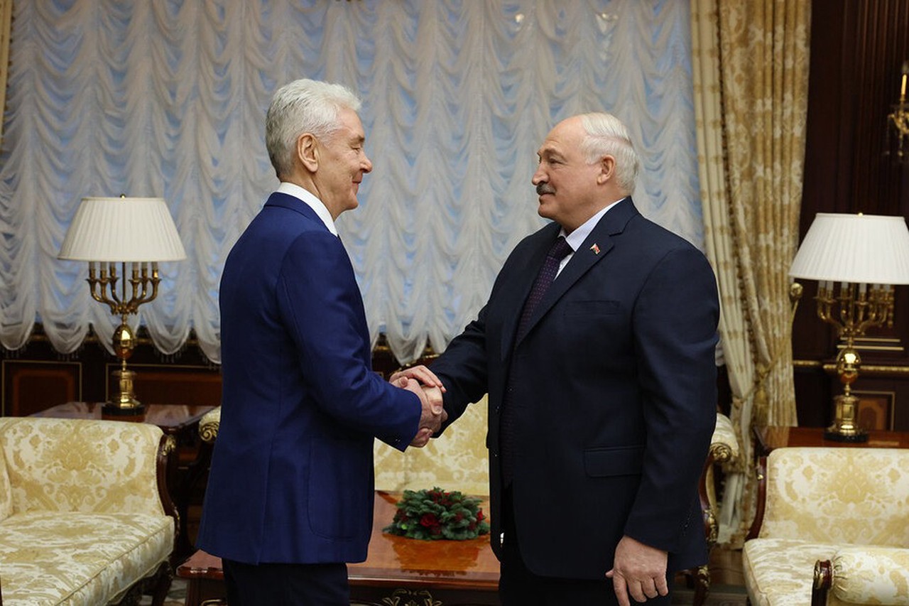 Лукашенко признался, что часто завидует достижениям Москвы